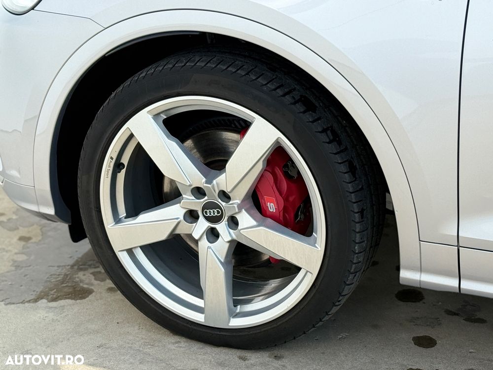 Audi SQ5 - 30