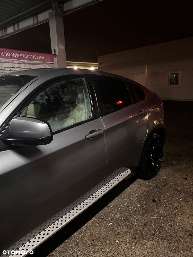 BMW X6 - 10