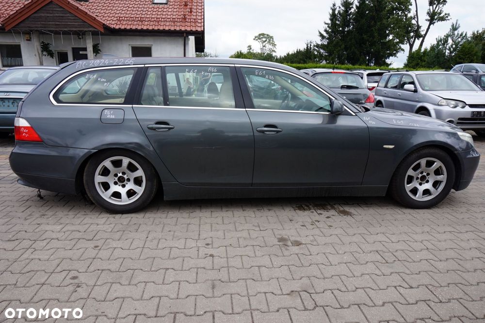 BMW 5 E61 KOMBI 2004 A36 2.5 D M57D25 177KM GS6-53DZ SZARY TITANGRAU na części - 6