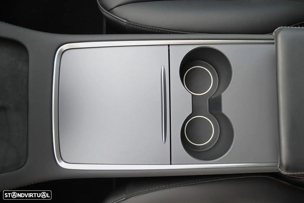 Tesla Model 3 Long-Range Dual Motor AWD - 26