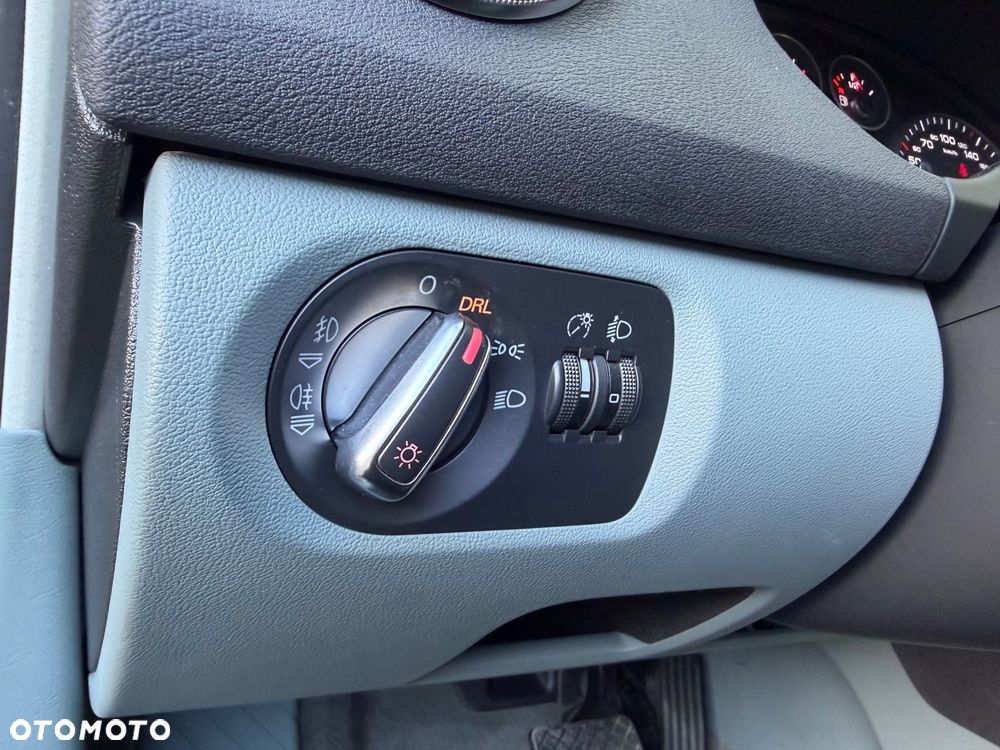 Audi A3 Sportback 2.0 TDI DPF S tronic Ambiente - 20
