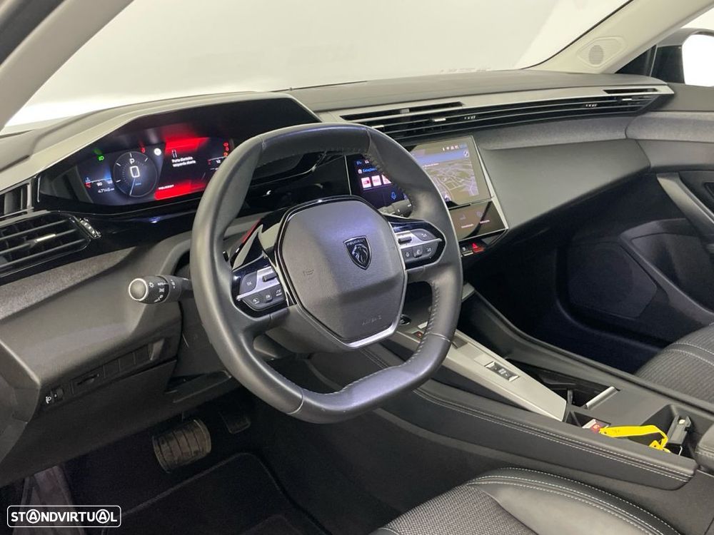 Peugeot 308 — fotografia 15