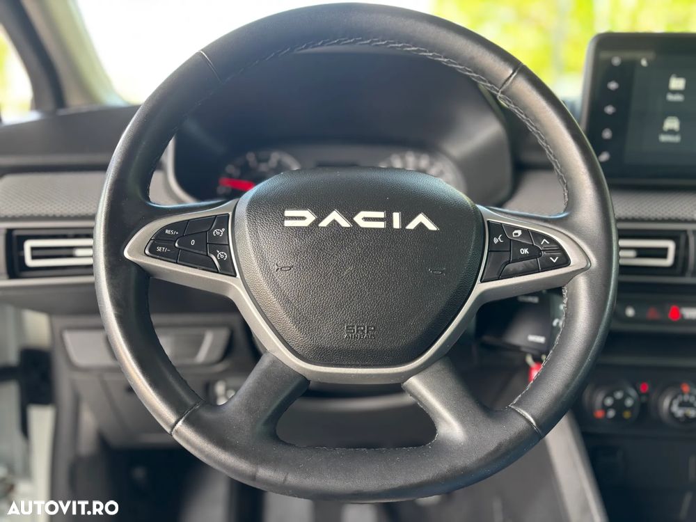 Dacia Logan TCe 90 Essential - 16