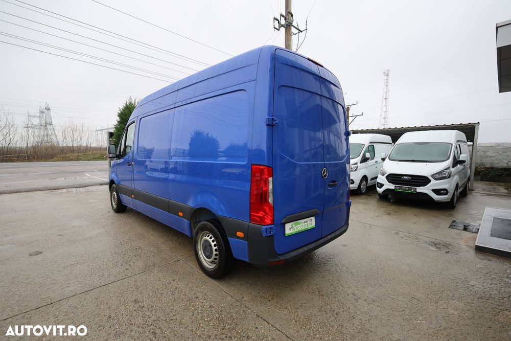 Mercedes-Benz Sprinter L2H2 - 4