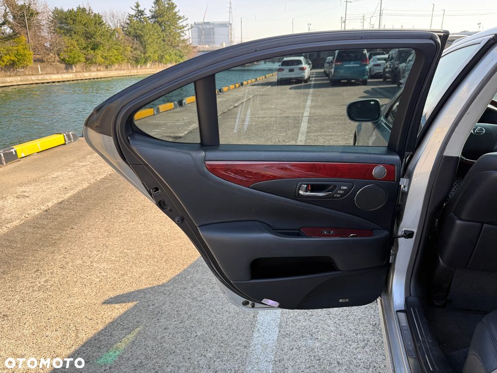 Lexus LS 460 Prestige - 13