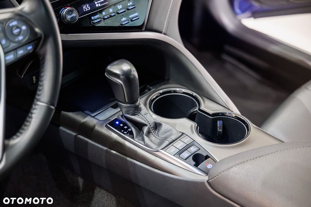Toyota Camry 2.5 Hybrid Prestige CVT - 37
