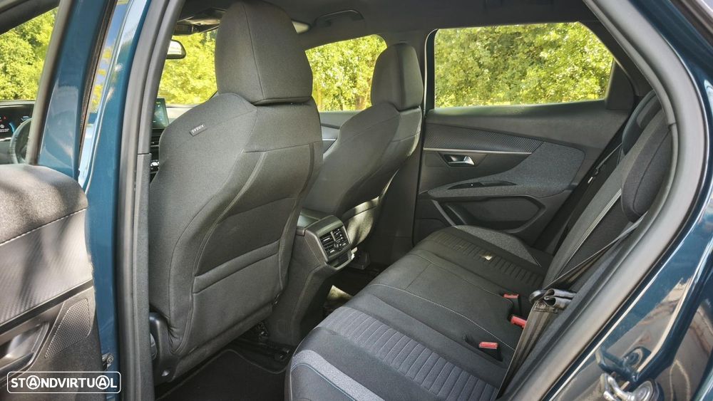 Peugeot 3008 1.6 Hybrid Allure Pack e-EAT8 - 24