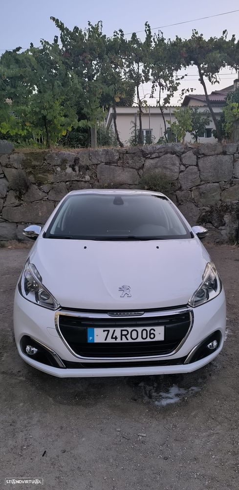 Peugeot 208 1.2 PureTech Style - 1