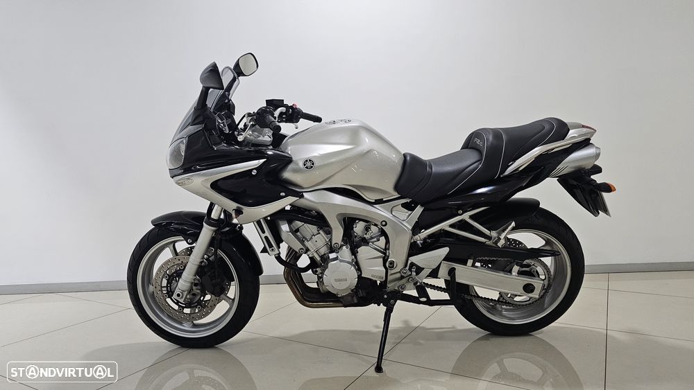 Yamaha Fazer - 4
