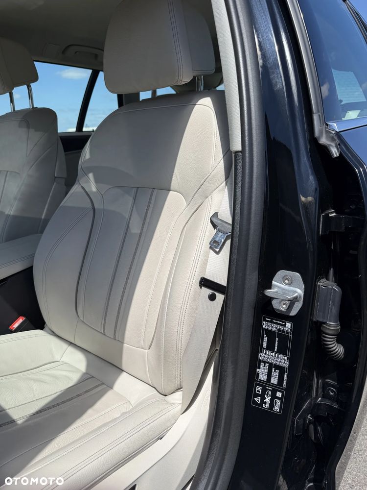 BMW Seria 5 520d xDrive Luxury Line - 19