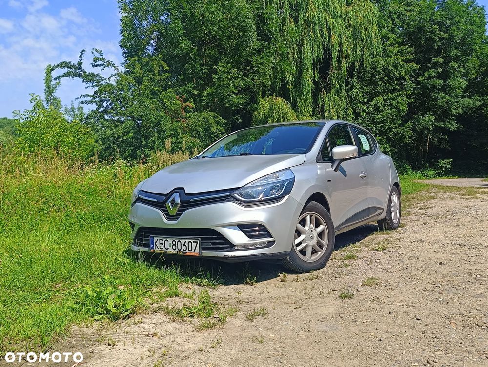 Renault Clio - 1