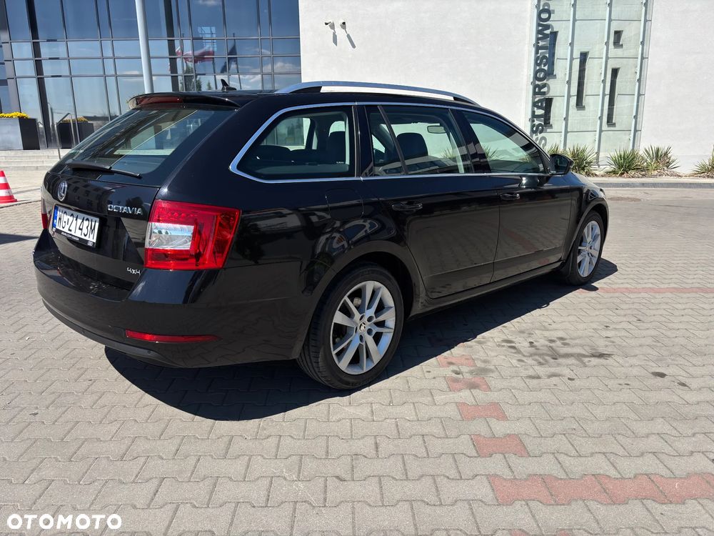 Skoda Octavia 2.0 TDI 4x4 Style DSG - 8