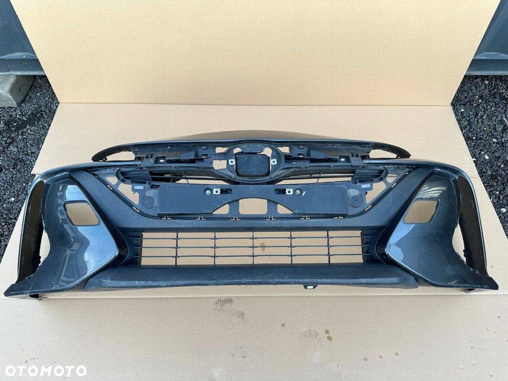 ZDERZAK Toyota Prius Prime 2017 ORYGINAŁ ŁADNY STAN - 1