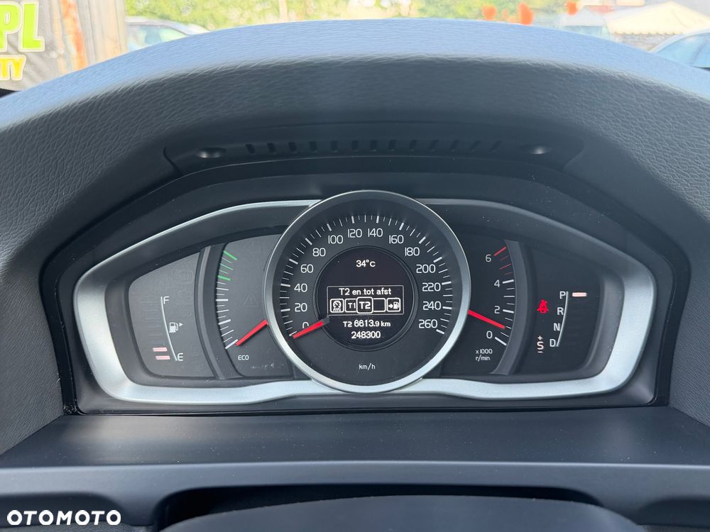 Volvo V60 D3 Geartronic Summum - 14