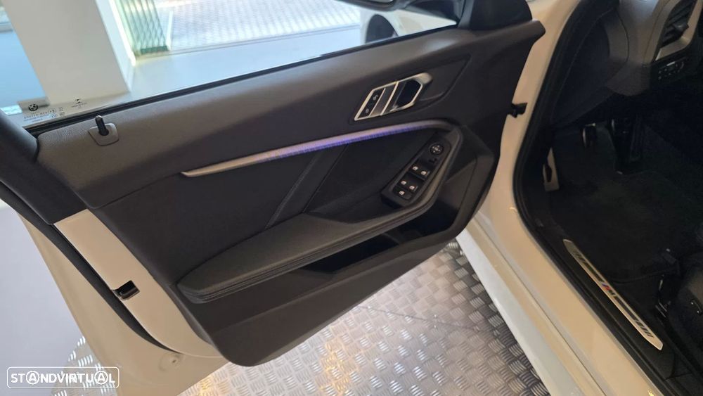 BMW 116 d Pack Desportivo M - 36