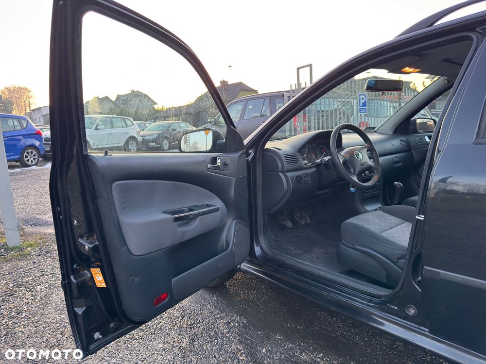 Skoda Octavia 1.9 TDI Tour - 10