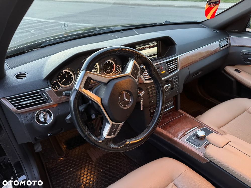 Mercedes-Benz Klasa E - 12