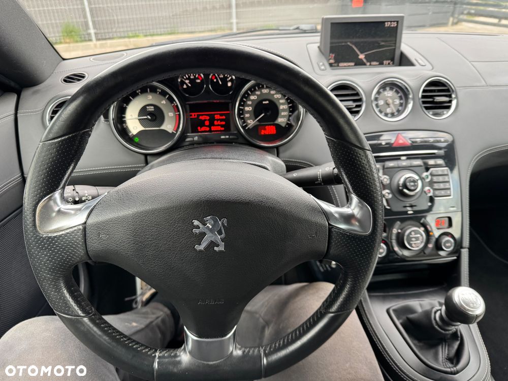 Peugeot RCZ - 8
