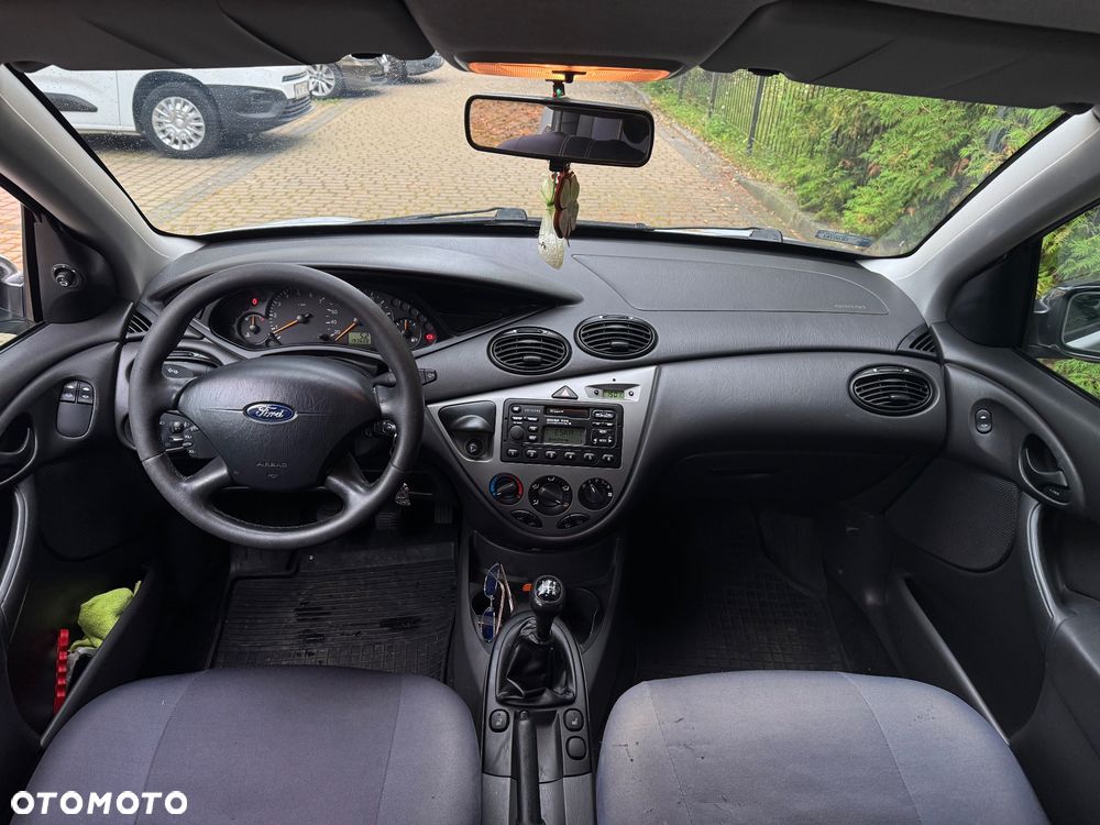 Ford Focus 2003 photo 2