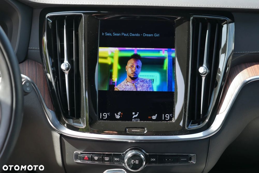 Volvo V60 T6 AWD Recharge Geartronic Inscription - 14