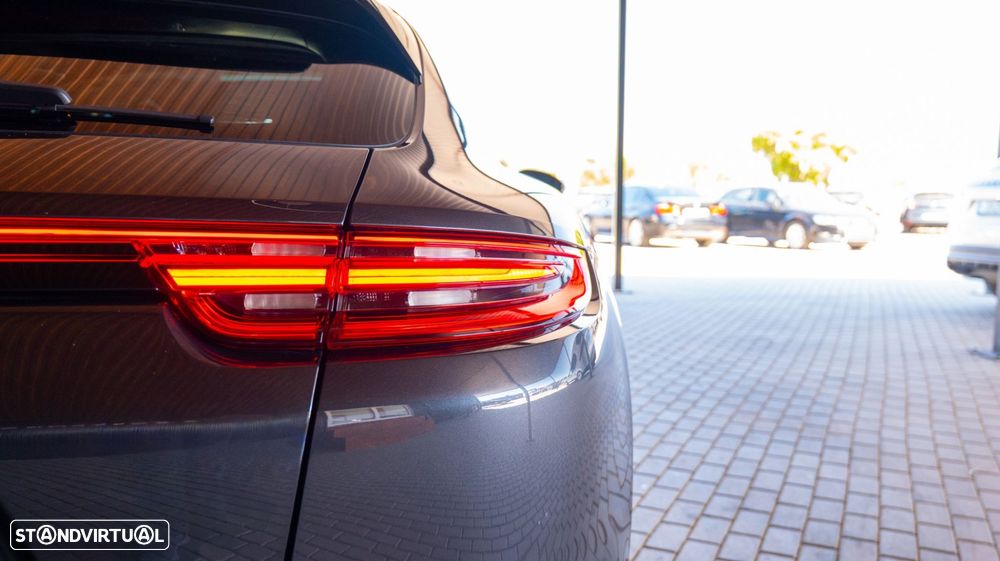 Porsche Panamera Sport Turismo 4 E-Hybrid - 8