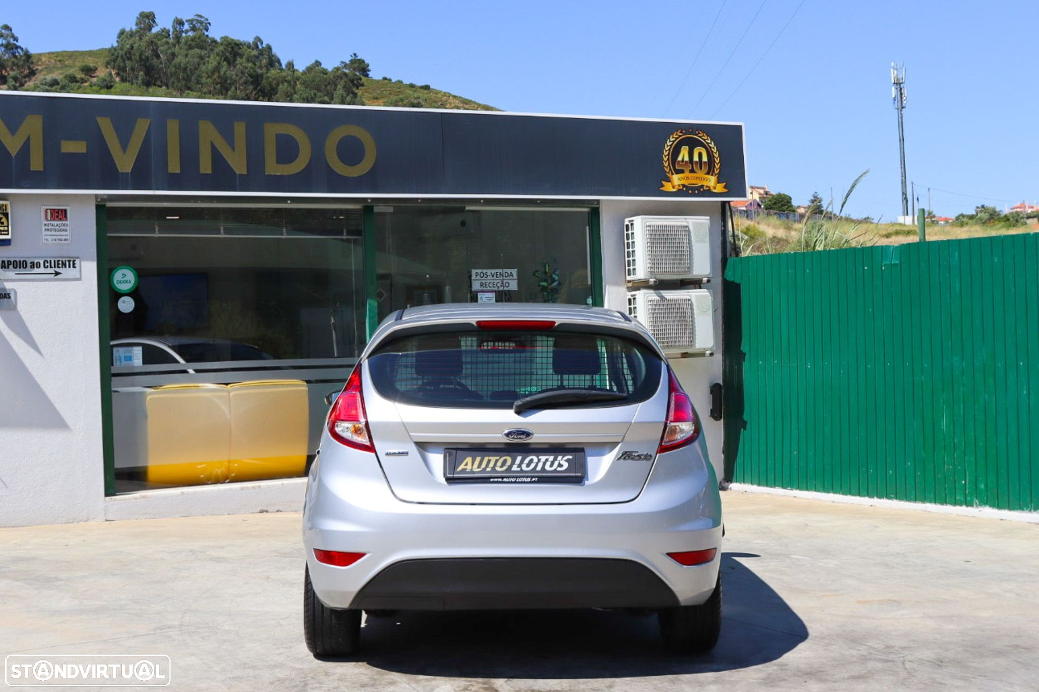Ford Fiesta 1.5 TDCI VAN (IVA Dedutivel) - 7
