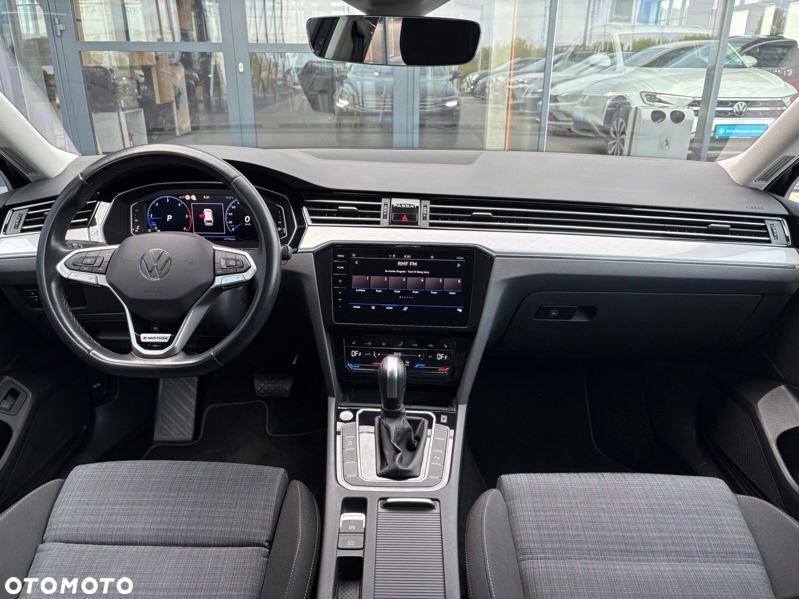 Volkswagen Passat - 9