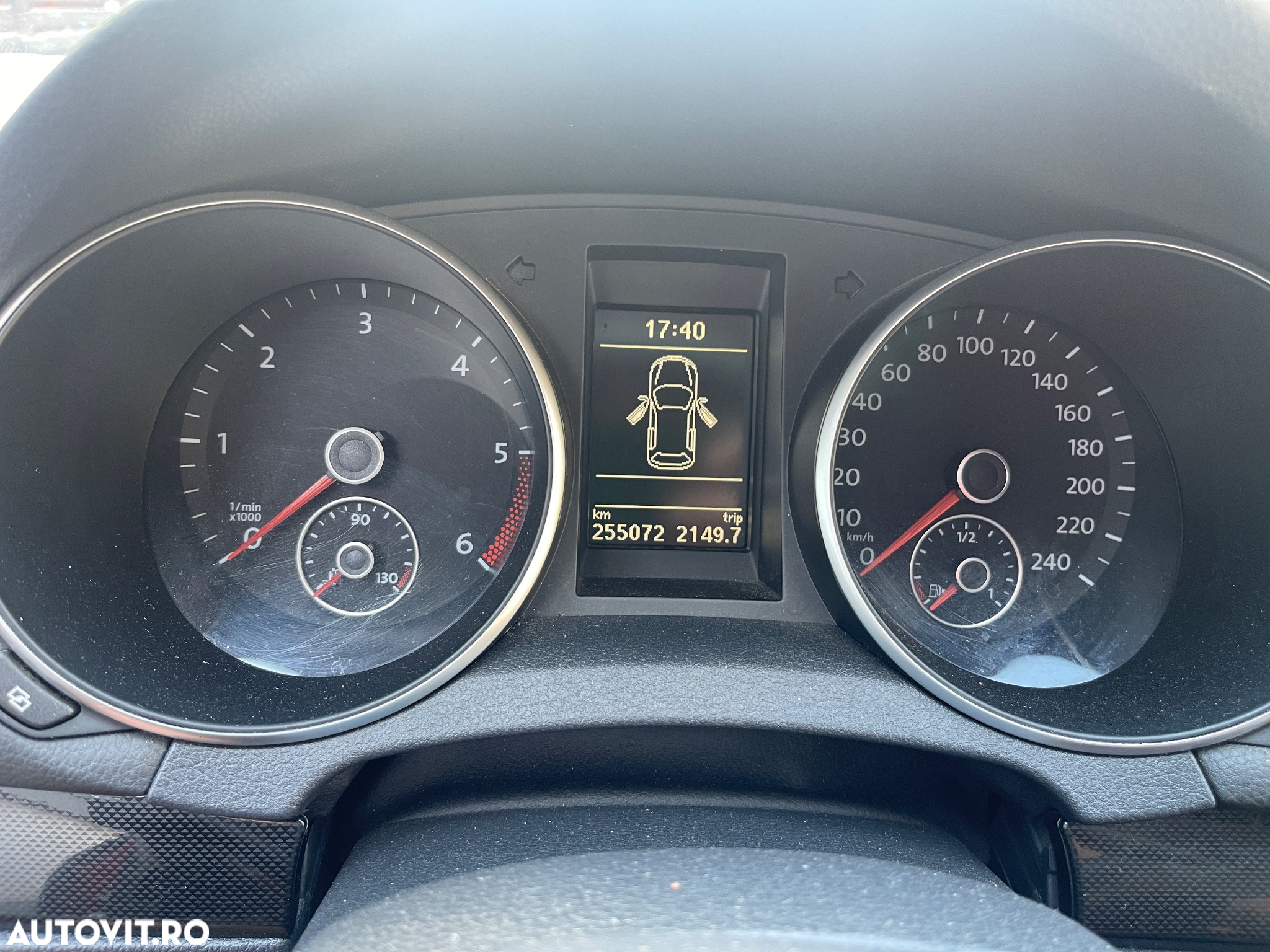 Volkswagen Golf - 8