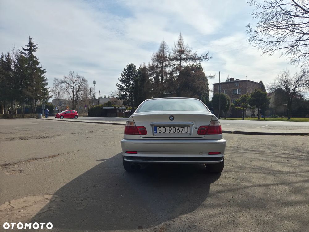 BMW Seria 3 325Ci - 4