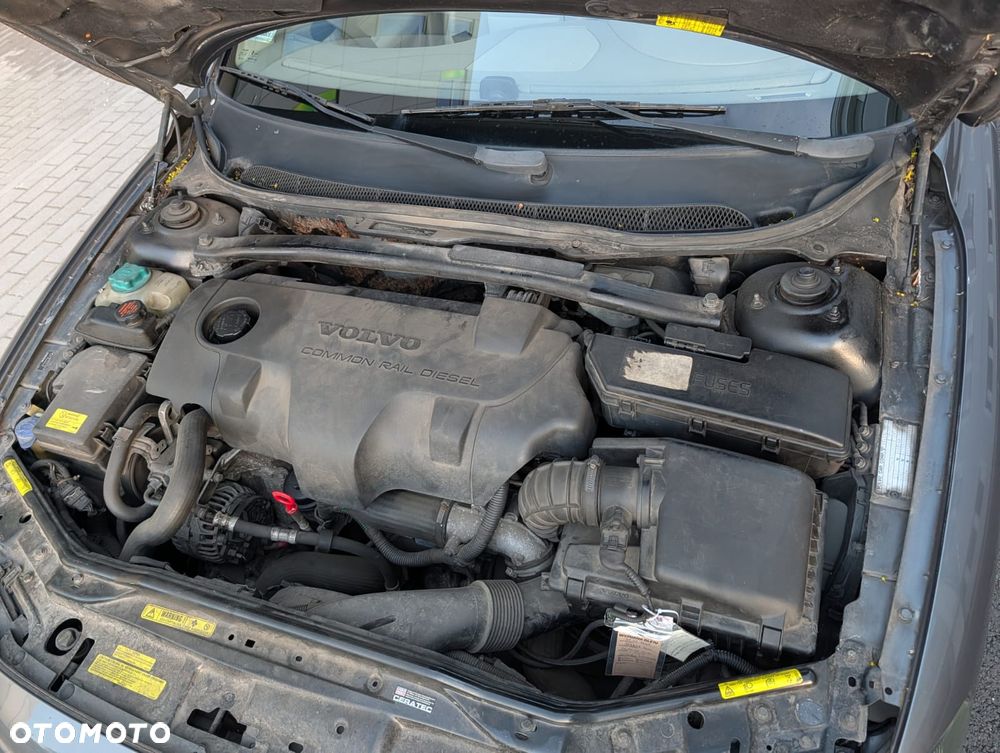 Volvo V70 2.4D5 Momentum - 20