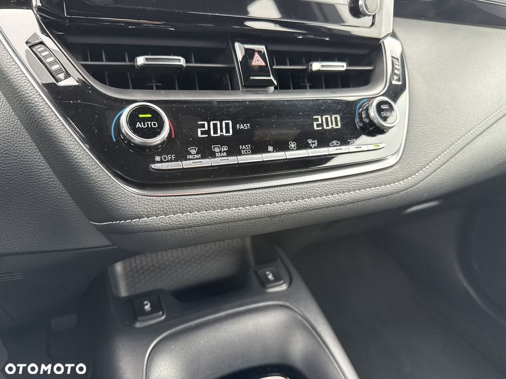 Toyota Corolla - 25