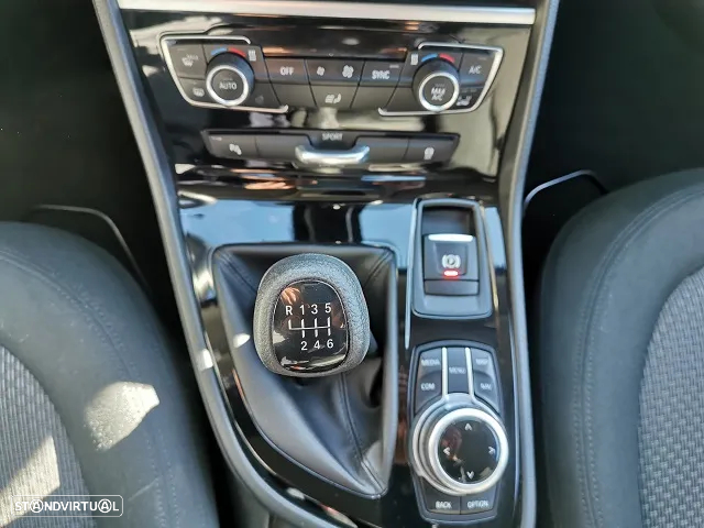 BMW 216 Gran Tourer d 7L - 12