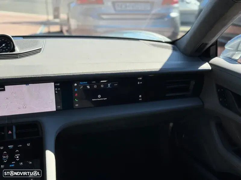 Porsche Taycan Turbo - 20