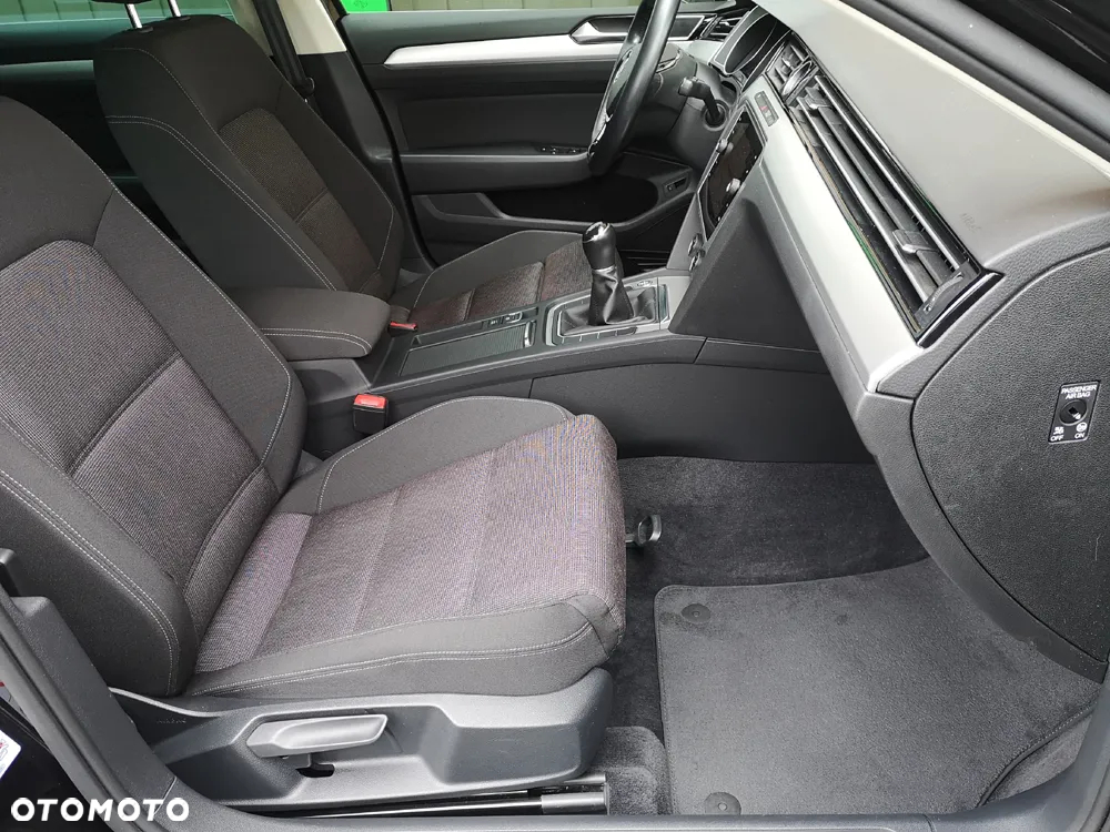 Volkswagen Passat Variant 1.5 TSI OPF Comfortline - 24