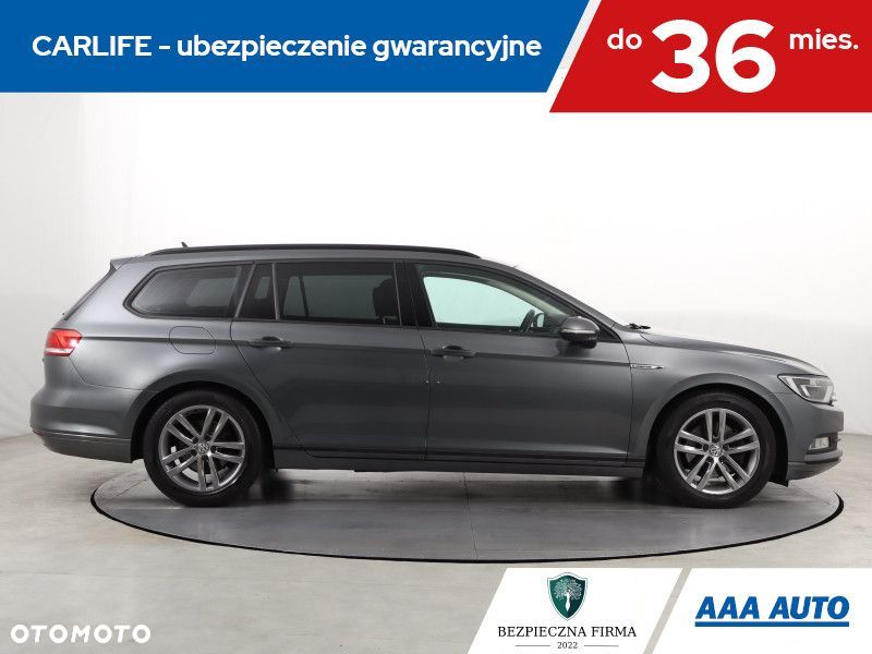 Volkswagen Passat Variant - 8