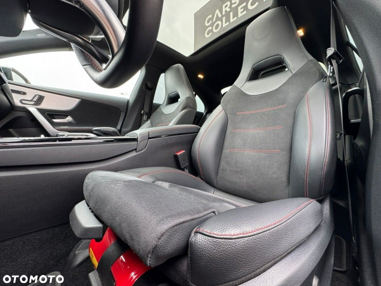 Mercedes-Benz CLA - 16