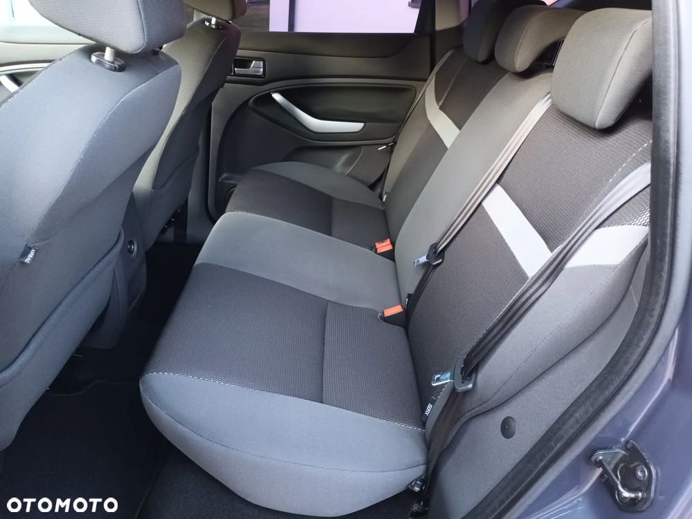 Ford Kuga 2.0 TDCi 2x4 Trend - 15