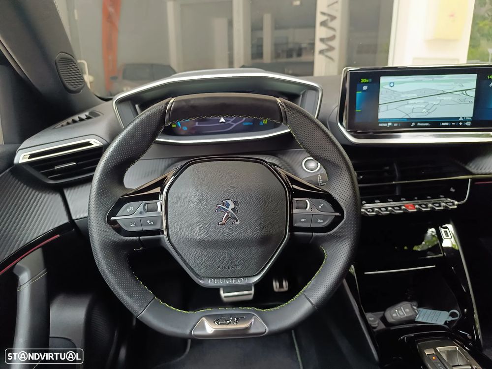 Peugeot e-2008 GT Pack - 15