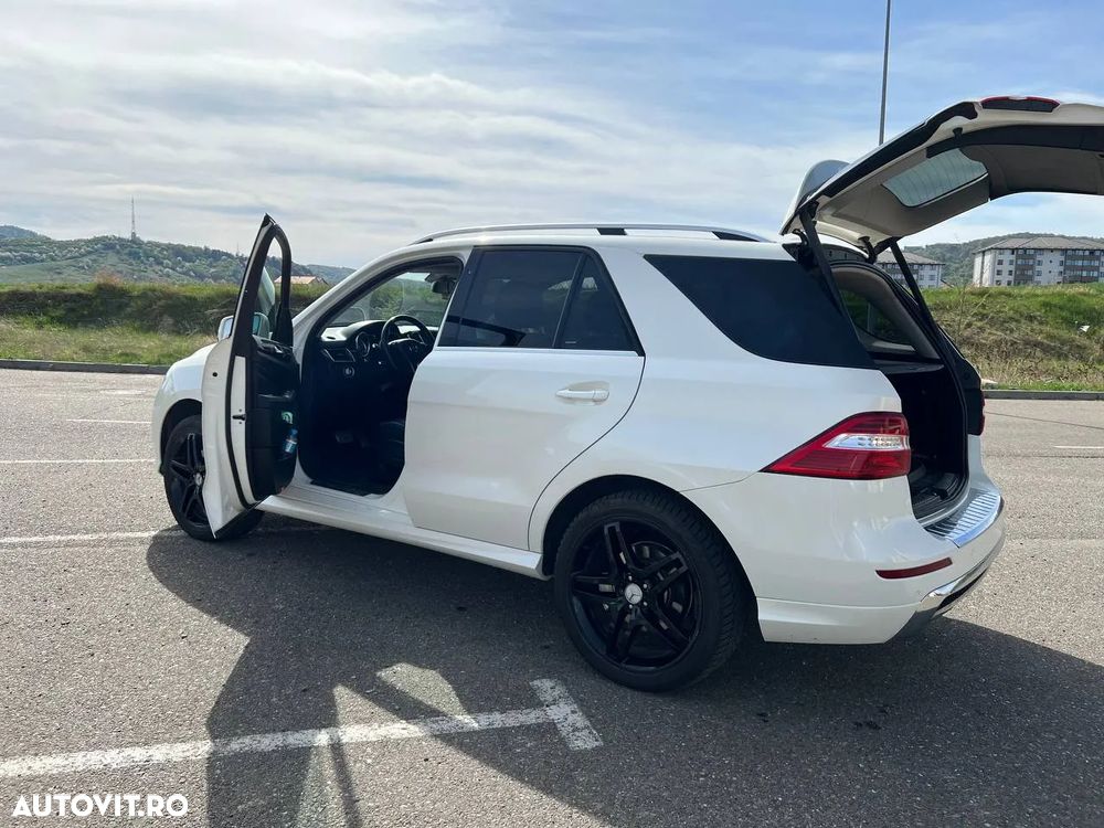 Mercedes-Benz ML 350 BlueTec 4MATIC Aut - 3