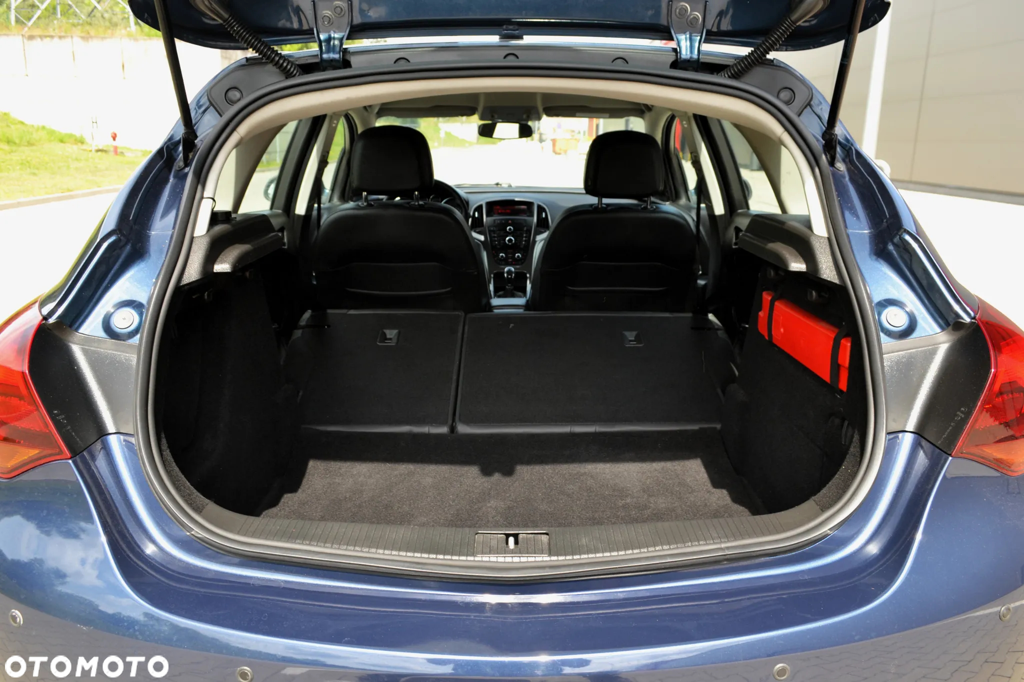 Opel Astra IV 1.4 T Sport - 32