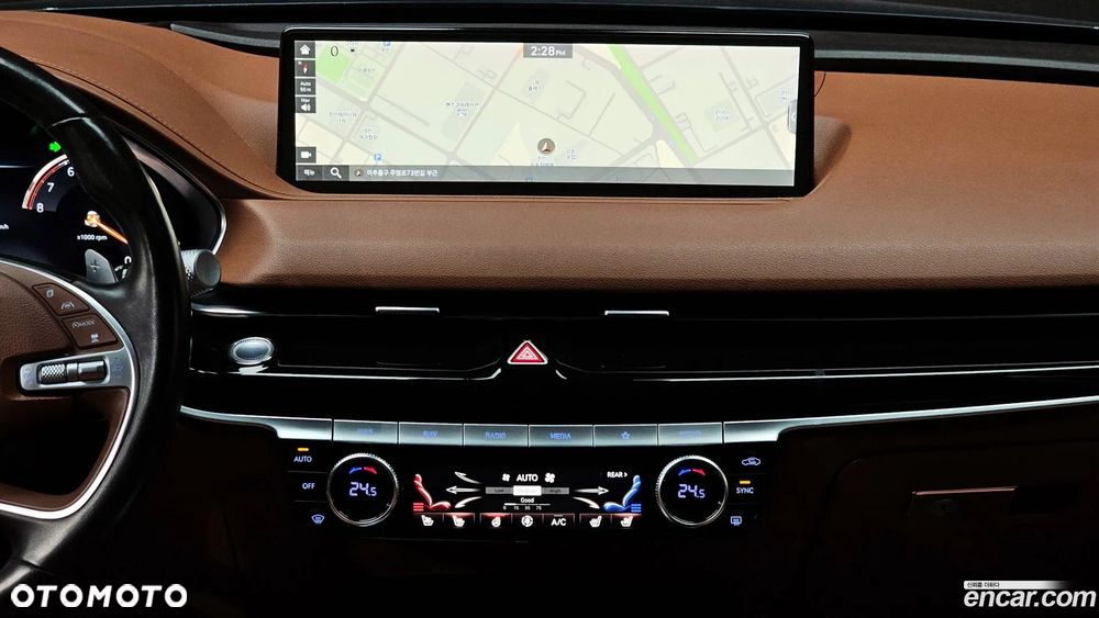Genesis G80 - 12