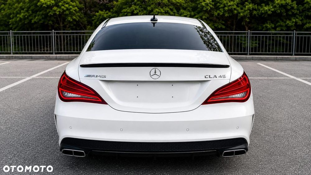 Mercedes-Benz CLA 45 AMG 4Matic 7G-DCT - 4