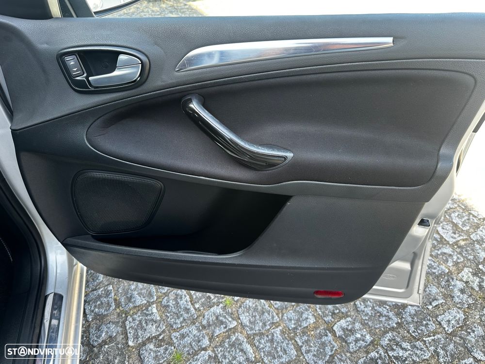 Ford S-Max 1.8 TDCi Titanium 7L - 26