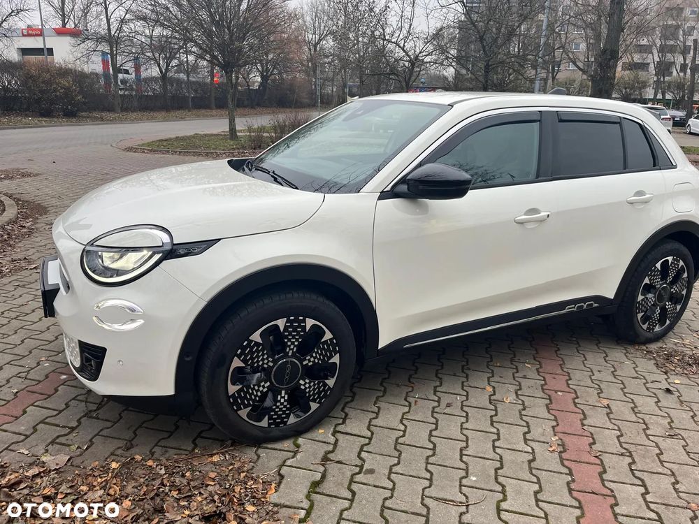 Fiat 600 1.2 Turbo La Prima eDCT - 2