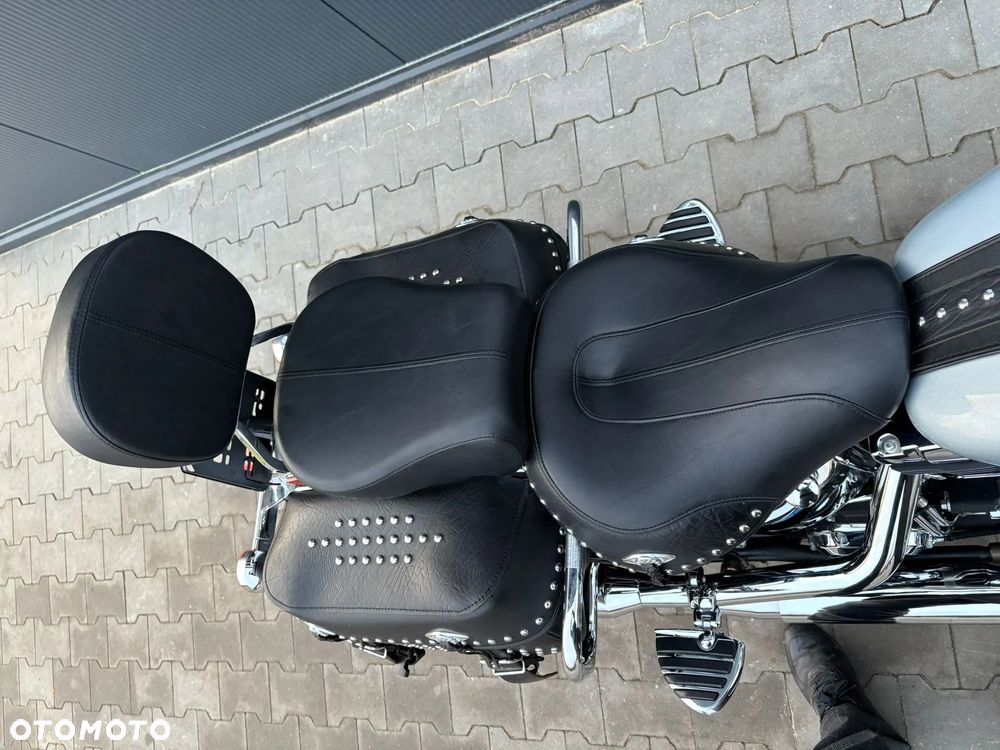 Harley-Davidson Softail Heritage Classic - 19