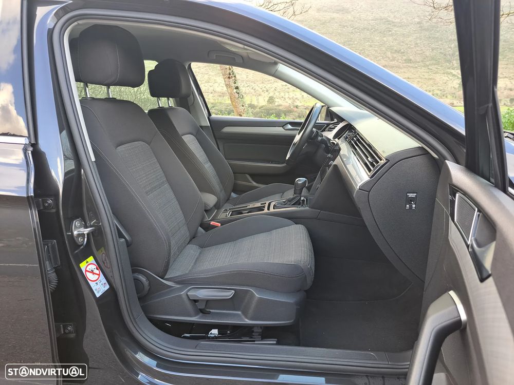 VW Passat 1.6 TDI Business DSG - 14