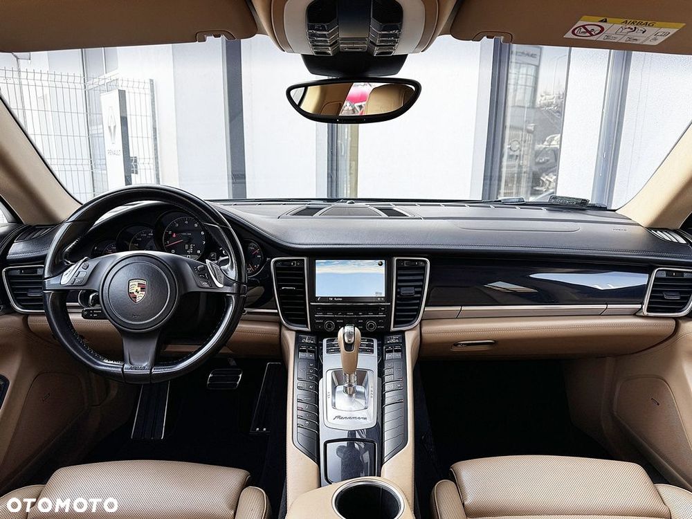 Porsche Panamera 4 - 7