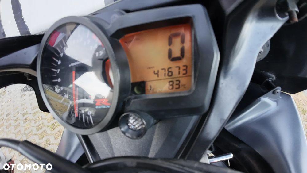 Suzuki GSX-R - 4