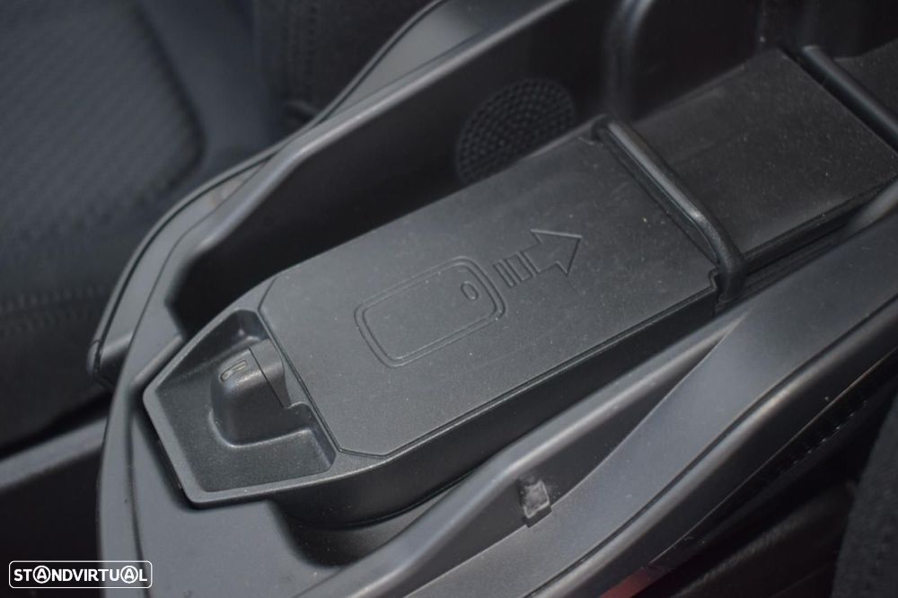 BMW X1 18 d sDrive Auto - 31