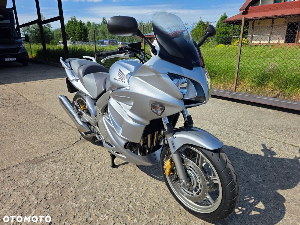 Honda CBF - 7